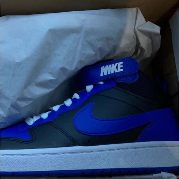 Blue and black Nike high tops size 6 men in very good condition brand new - Picture 2 of 2